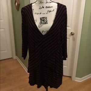 NY collection purple and black top size 2X